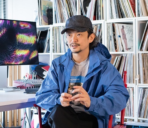 写真:真鍋大度さん