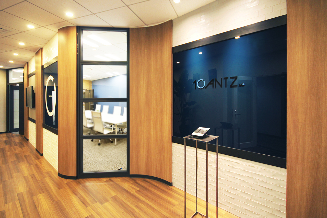 株式会社10ANTZ