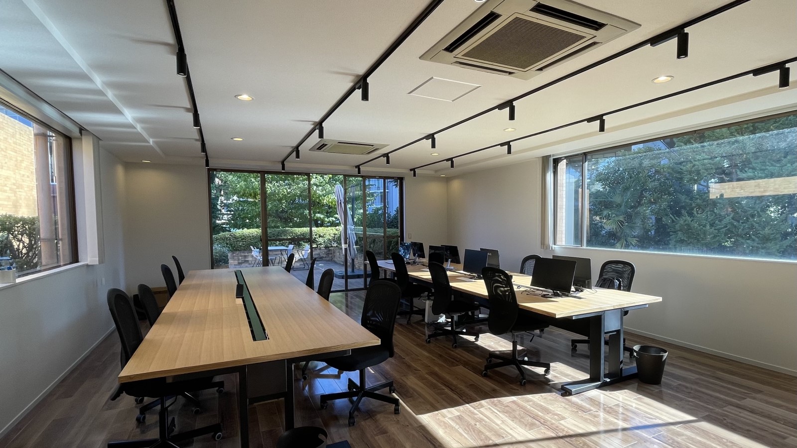 株式会社スキュー